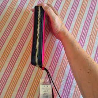 Cartera Armani Exchange Fucsia Nueva sin estrenar 
