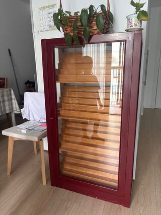 Vitrina 127x70x30 cm
