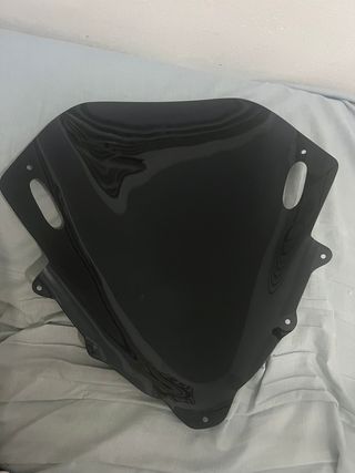 Careta de moto negra