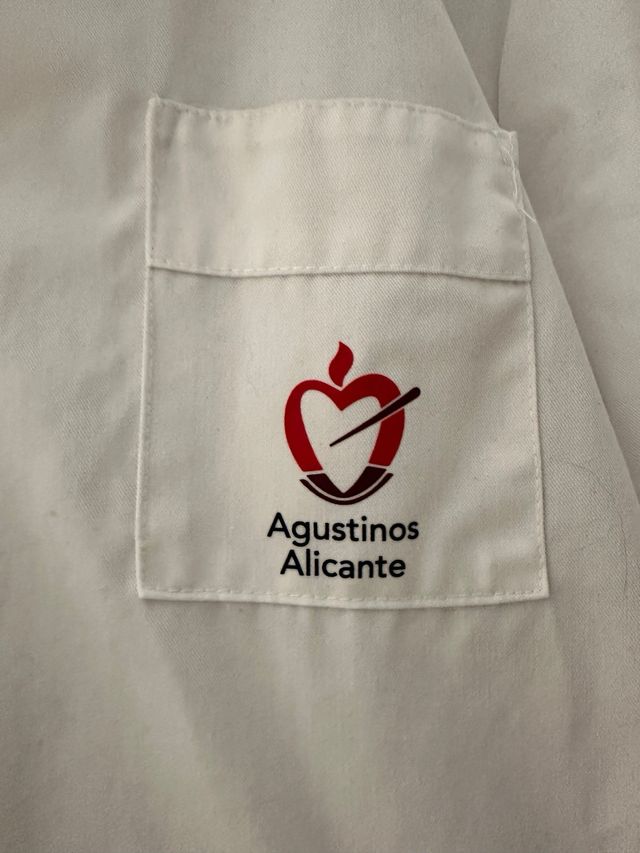 Bata de laboratorio colegio Agustinos