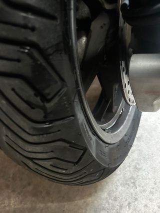 Yamaha X-MAX 125cc Momo Design