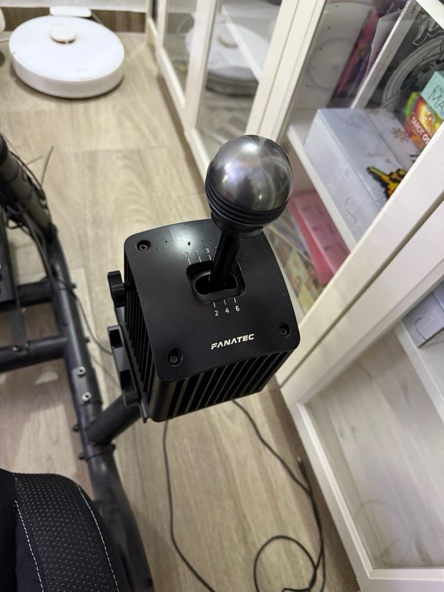 Cockpit Simulación Fanatec iRacing Completo