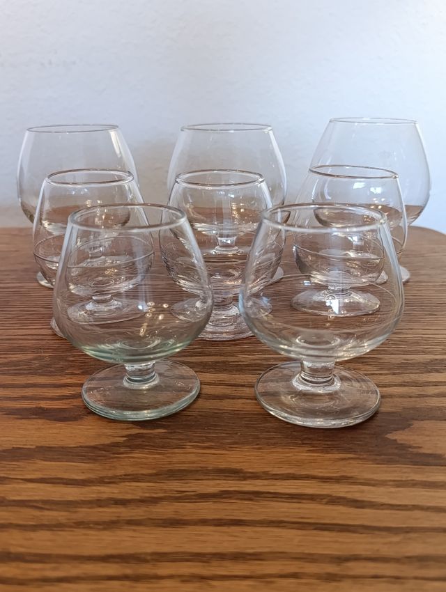 Juego de 8 copas de coñac