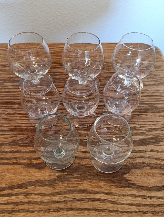 Juego de 8 copas de coñac