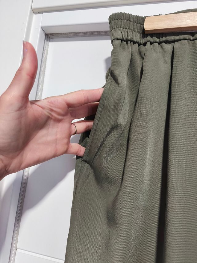 Pantalón Zara Verde Oliva Talla XL