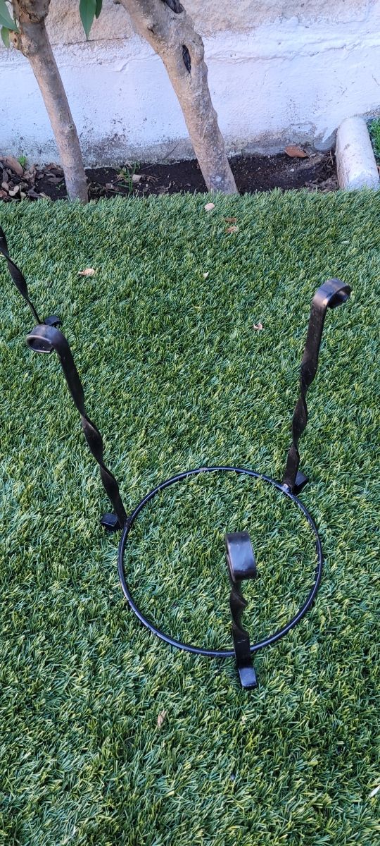 Soporte de hierro para tiestos