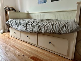 Cama Ikea Hemnes + 2 colchones + edredón