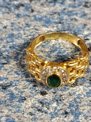 Anillo Oro 18kl con Esmeralda y Diamante