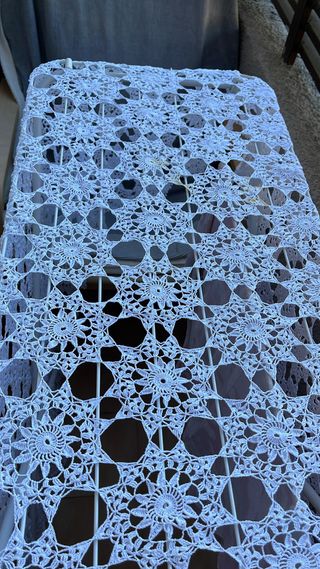 Mantel Redondo Crochet Bordado a Mano