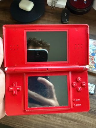 Nintendo DS Lite Red + Giochi + Accessori