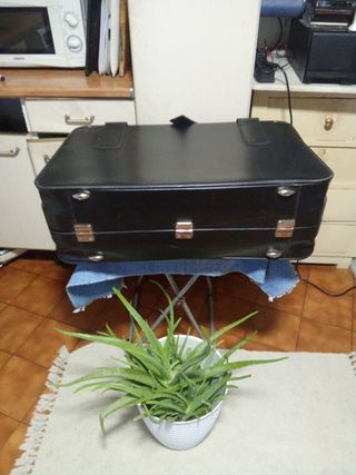 Maleta Vintage Negra 69x47x17