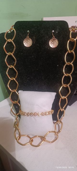 Set gioielli bigiotteria oro