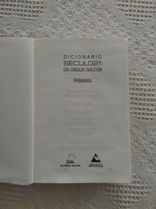 Diccionario S.21 - Primaria. Editorial Galaxia 200