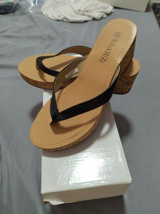 Sandalias cuña Belle&SUZY talla 38