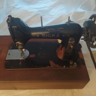 Máquina de coser antigua Sigma