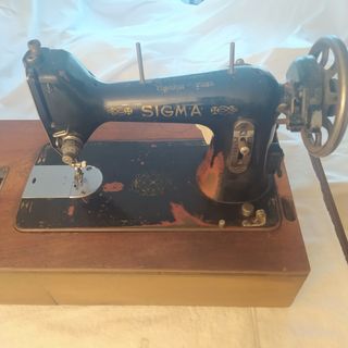 Máquina de coser antigua Sigma