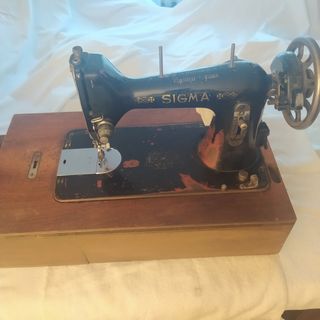 Máquina de coser antigua Sigma