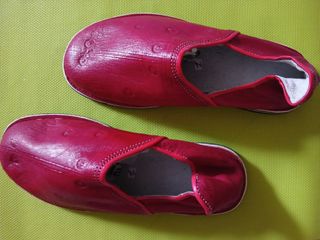 Babuchas rojas talla 41 sin usar