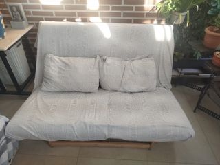 Sofá de jardín exterior. De Ikea.