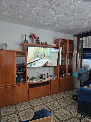 Mueble de salón de madera