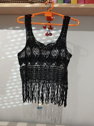 Top de ganchillo negro
