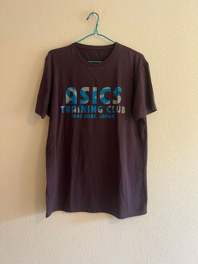 Lote 4 Camisetas Asics de varios colores