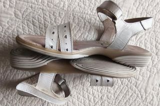 Sandalias Bass Mujer Piel Blanca
