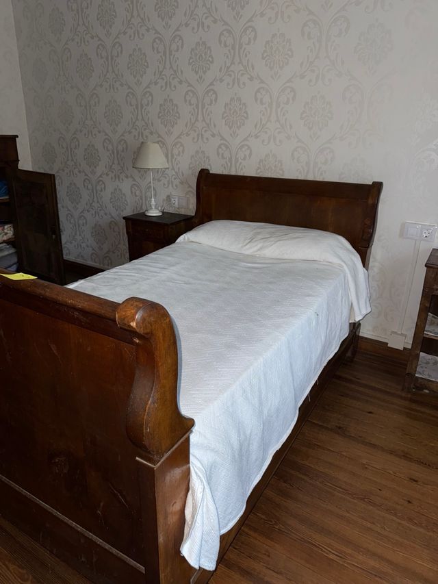 Cama de 90 de madera marrón estilo Luis XV