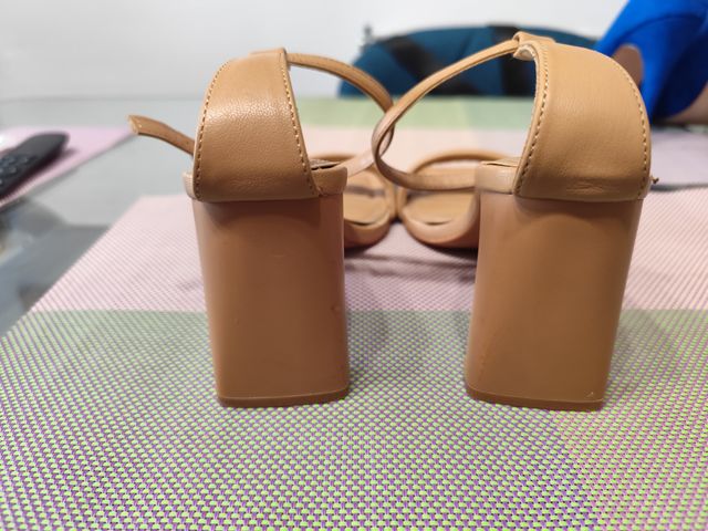 Sandalias tacón beige T.39