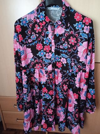 Vestido ,Zara Estampada Flores Talla M