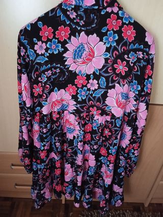 Vestido ,Zara Estampada Flores Talla M