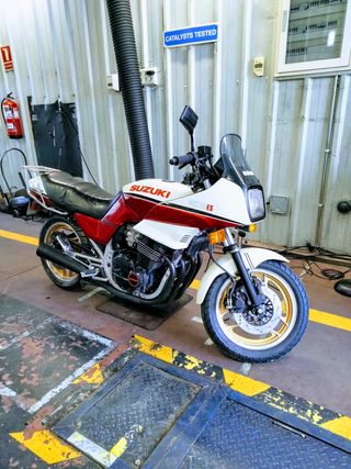 Suzuki Clásica GSX 750ES