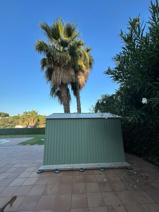 Caseta Metal Leroy Merlin Blanca Desmontada