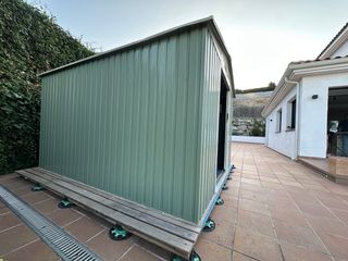 Caseta Metal Leroy Merlin Blanca Desmontada