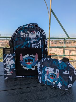 Zaino Stitch con astuccio e borsetta