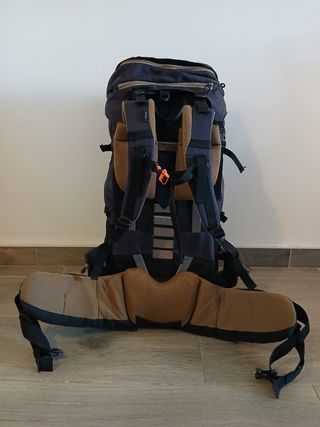 Mochila de Trekking Forclaz 70 litros