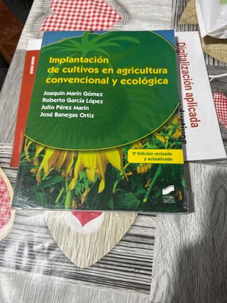 Implantación de cultivos en agricultura convenc...