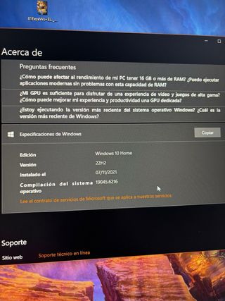 setup PC Omen HP Negro+monitores Asus/HP+Altavoces