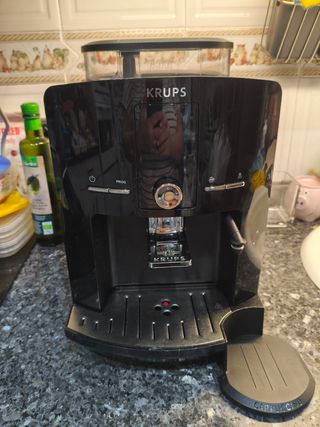 Cafetera Krups Negra