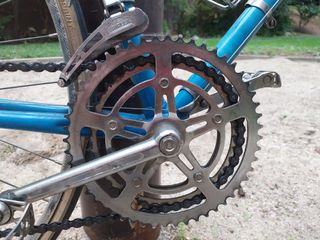 Bicicleta de carretera azul vintage