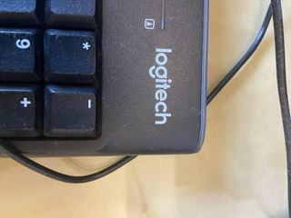 Teclado Logitech Negro