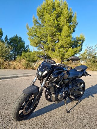 Yamaha MT-07 2023 13.400km