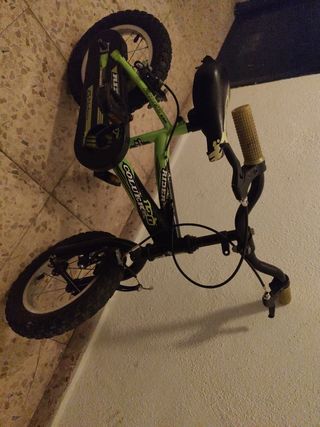 Bicicleta infantil verde