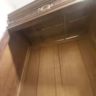 Armario clásico madera con espejo