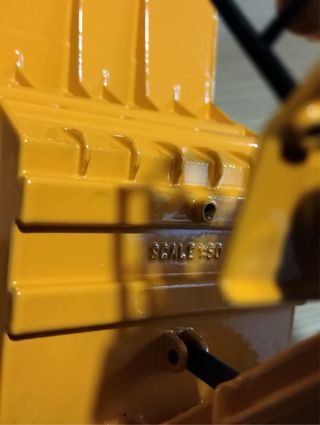 Camión de metal EUCLID R32