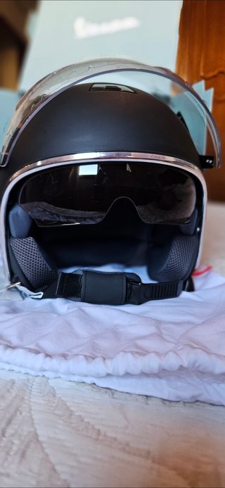 Casco Vespa Argentario L sin estrenar.