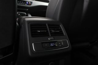 Audi A4 35 TDI S line