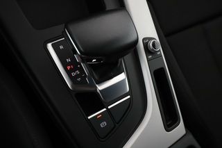 Audi A4 35 TDI S line