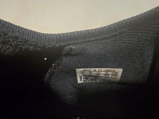 Botas de fútbol negras niño. Talla 33