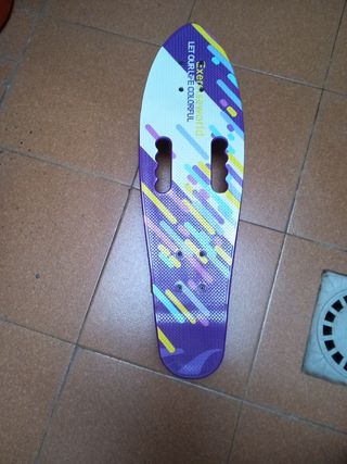 Monopatín/Skate Morado con Diseño
